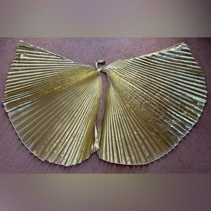 Justice Girls Adults Costume Dress-up Pleated Gold Spreadable Wings Wear on Neck